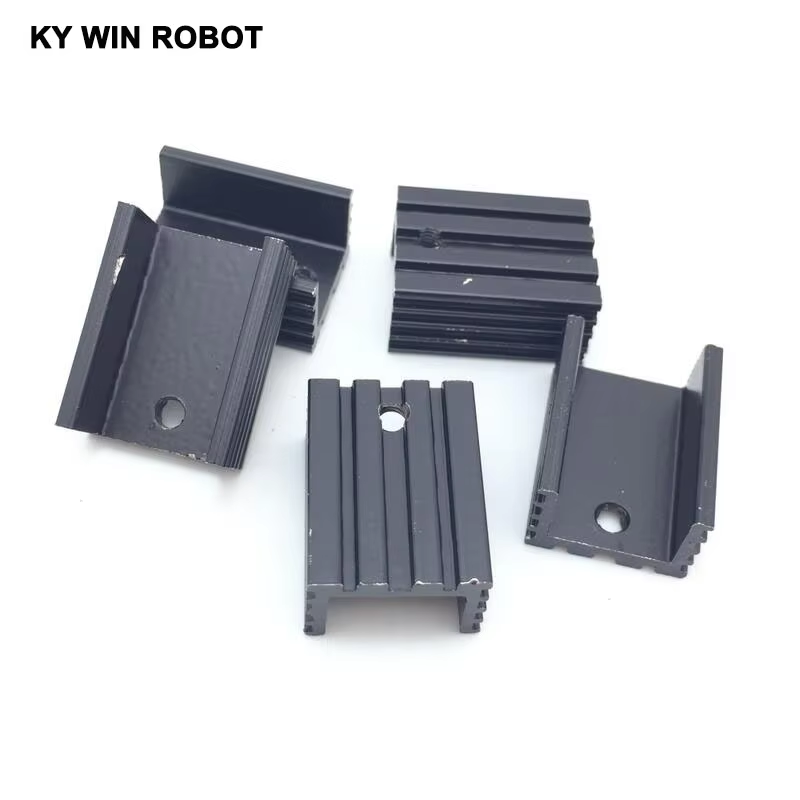 10 pz Alluminio TO-220 Dissipa - Heatsink Aluminum recensione e prezzo
